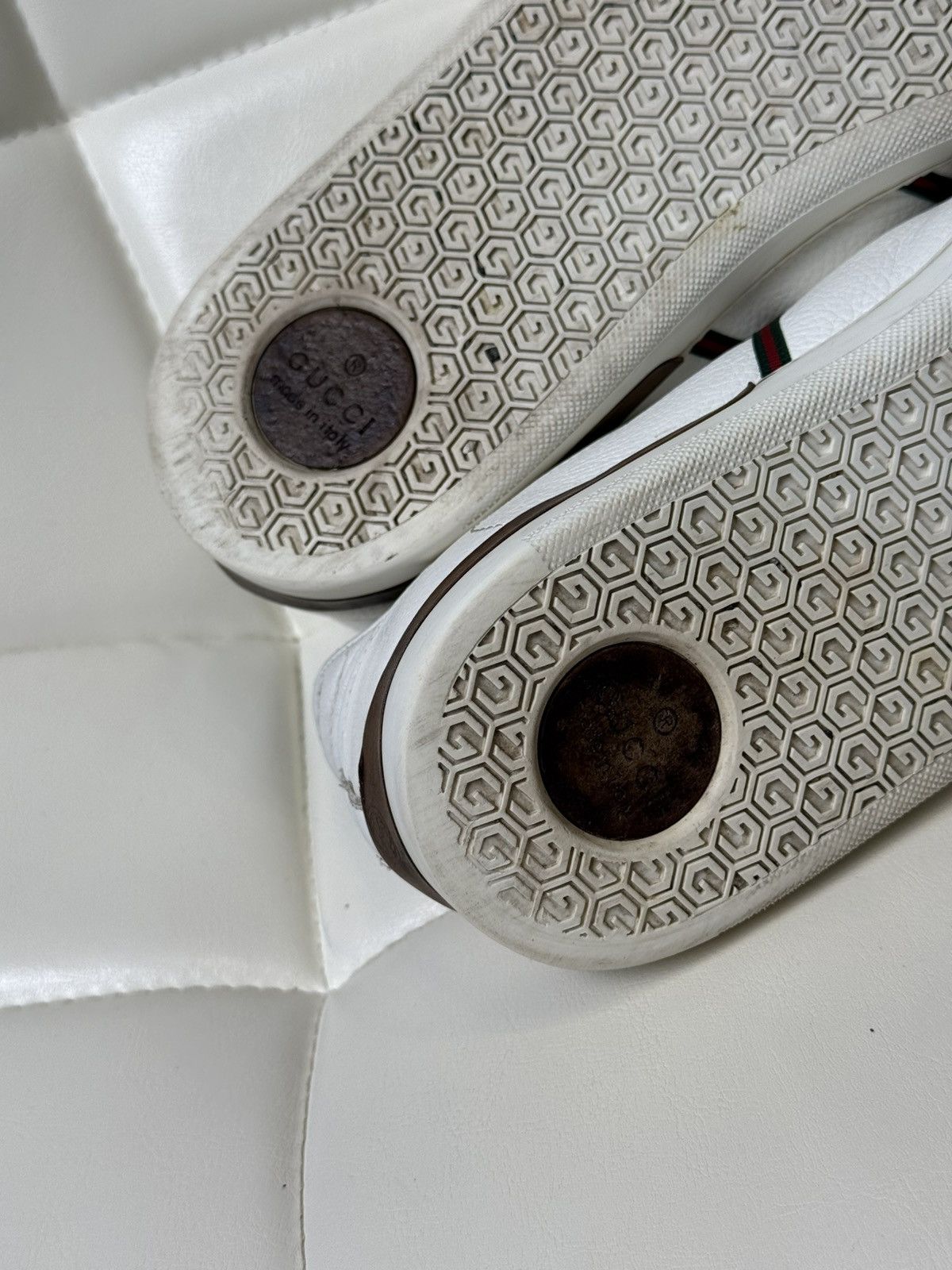 Gucci Gucci White Leather Low Top Sneakers Web Stripe & GG Logo Size US 9 / EU 42 - 22 Thumbnail