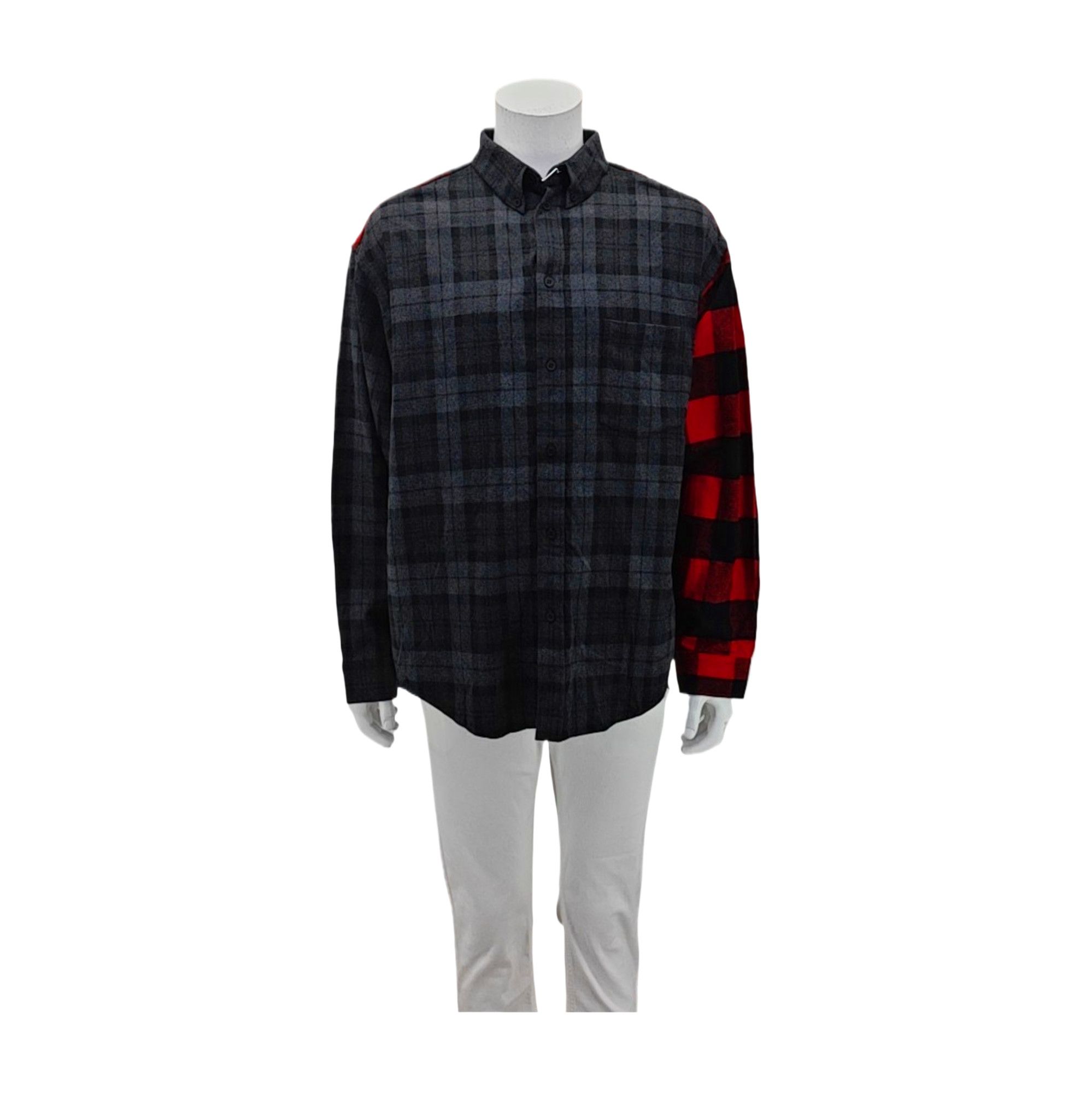 Balenciaga Balenciaga Plaid Panel Button Up Shirt Size S Size US S / EU 44-46 / 1 - 1 Thumbnail