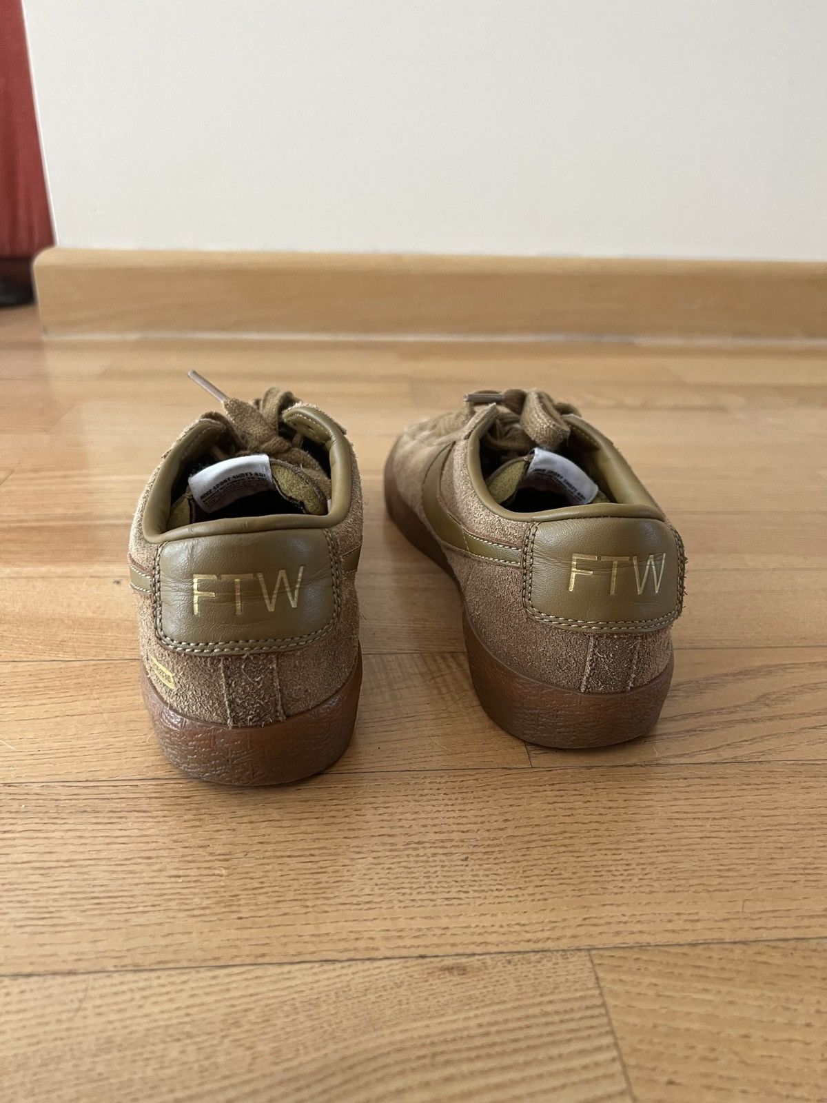 Nike × Supreme Nike x Supreme SB Blazer Low Size US 8 / EU 41 - 2 Thumbnail