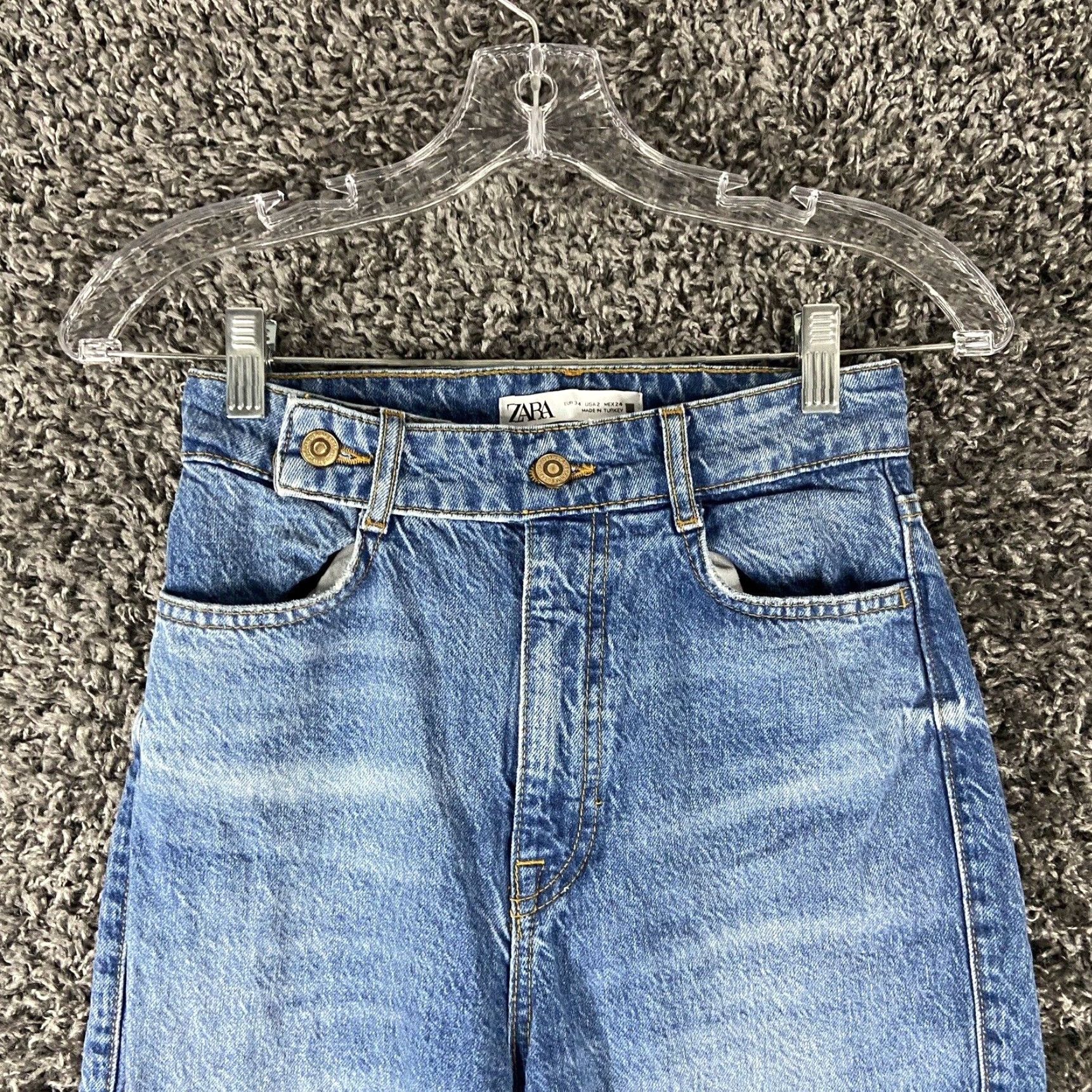 Zara VINTAGE Zara Blue Jeans Women's Size 2 Distressed Hem Straight Fit Size 26" / US 2 / IT 38 - 4 Thumbnail