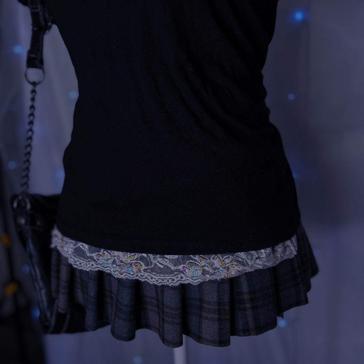 Guess Guess Black Rhinestone Top Size S / US 4 / IT 40 - 2 Thumbnail