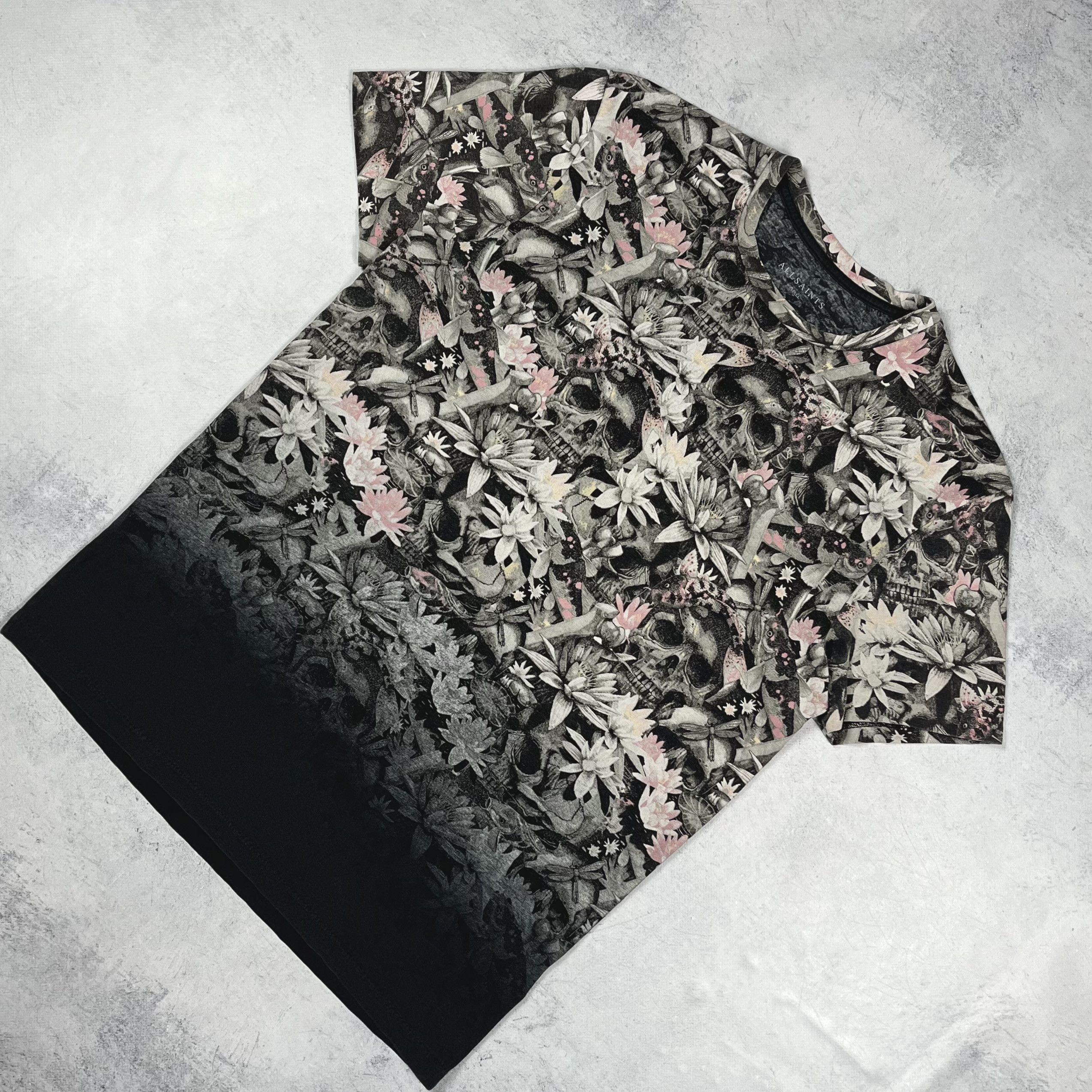Allsaints Designer AllSaints All Over Print Pound Crew T Shirt Size US S / EU 44-46 / 1 - 1 Thumbnail