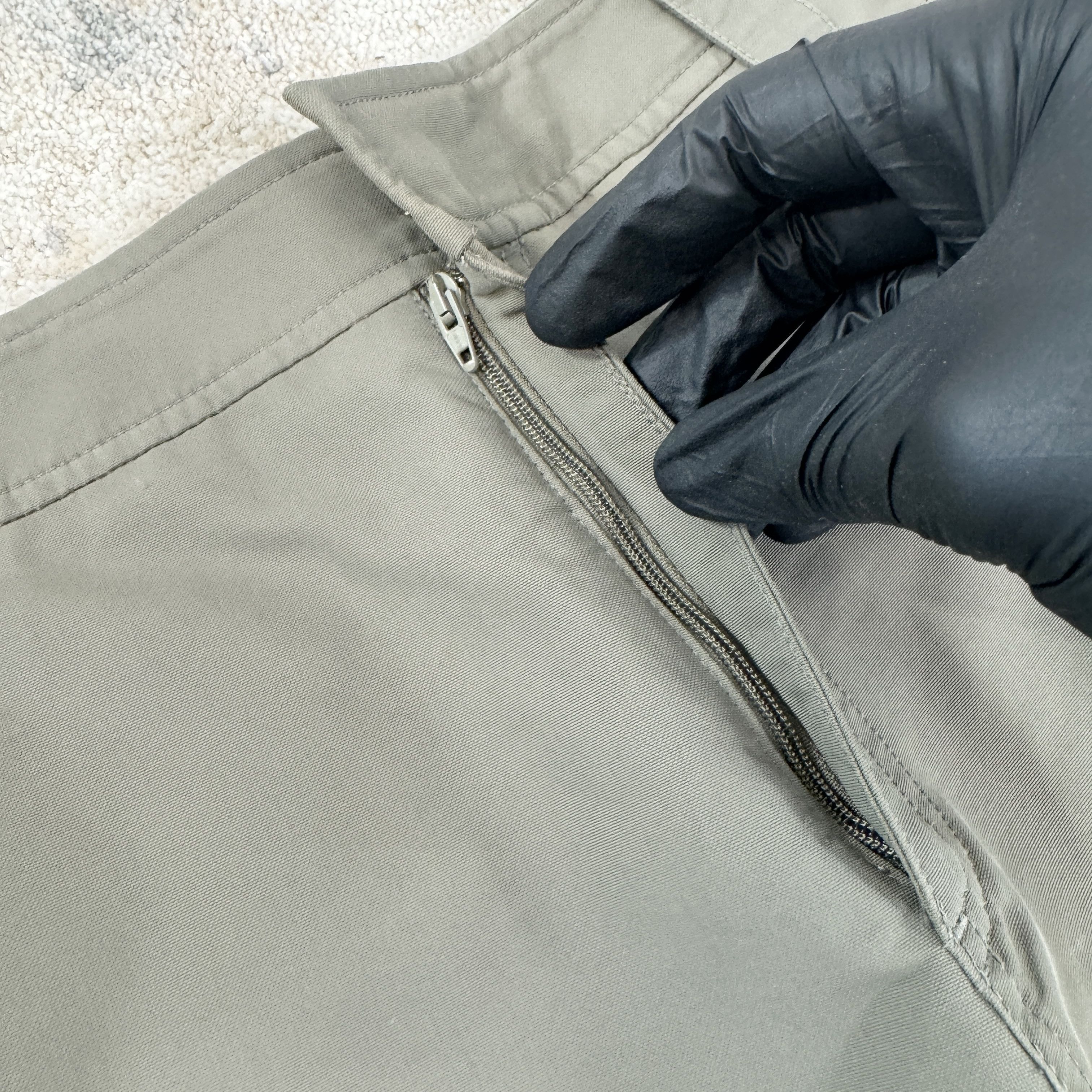 Dior Dior Multi Pocket Cargo Pants In Olive Green RRP £850 Size US 32 / EU 48 - 9 Thumbnail
