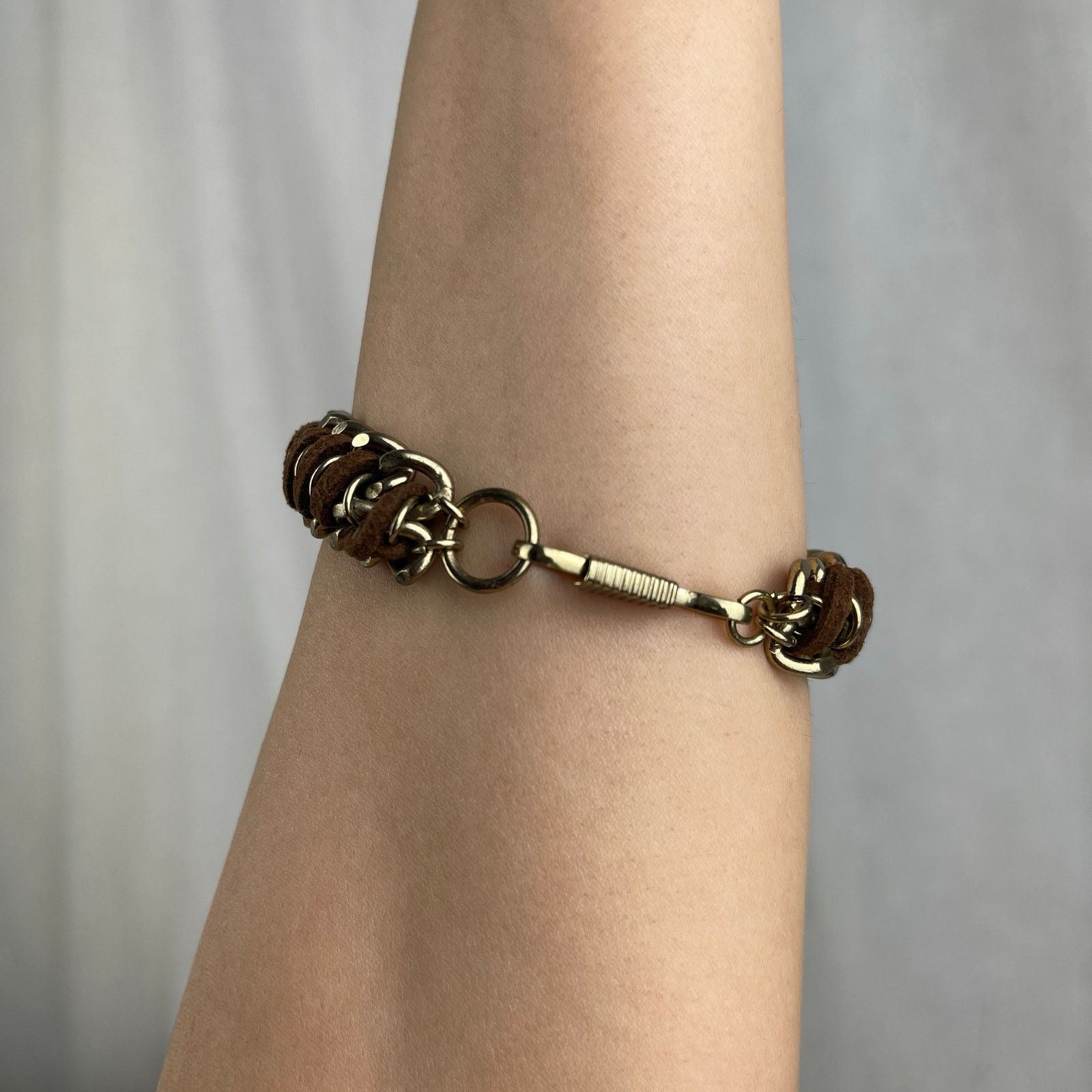 Other Gold Chunky Chain Bracelet Brown Braided Faux Leather NWOT Size ONE SIZE - 18 Thumbnail