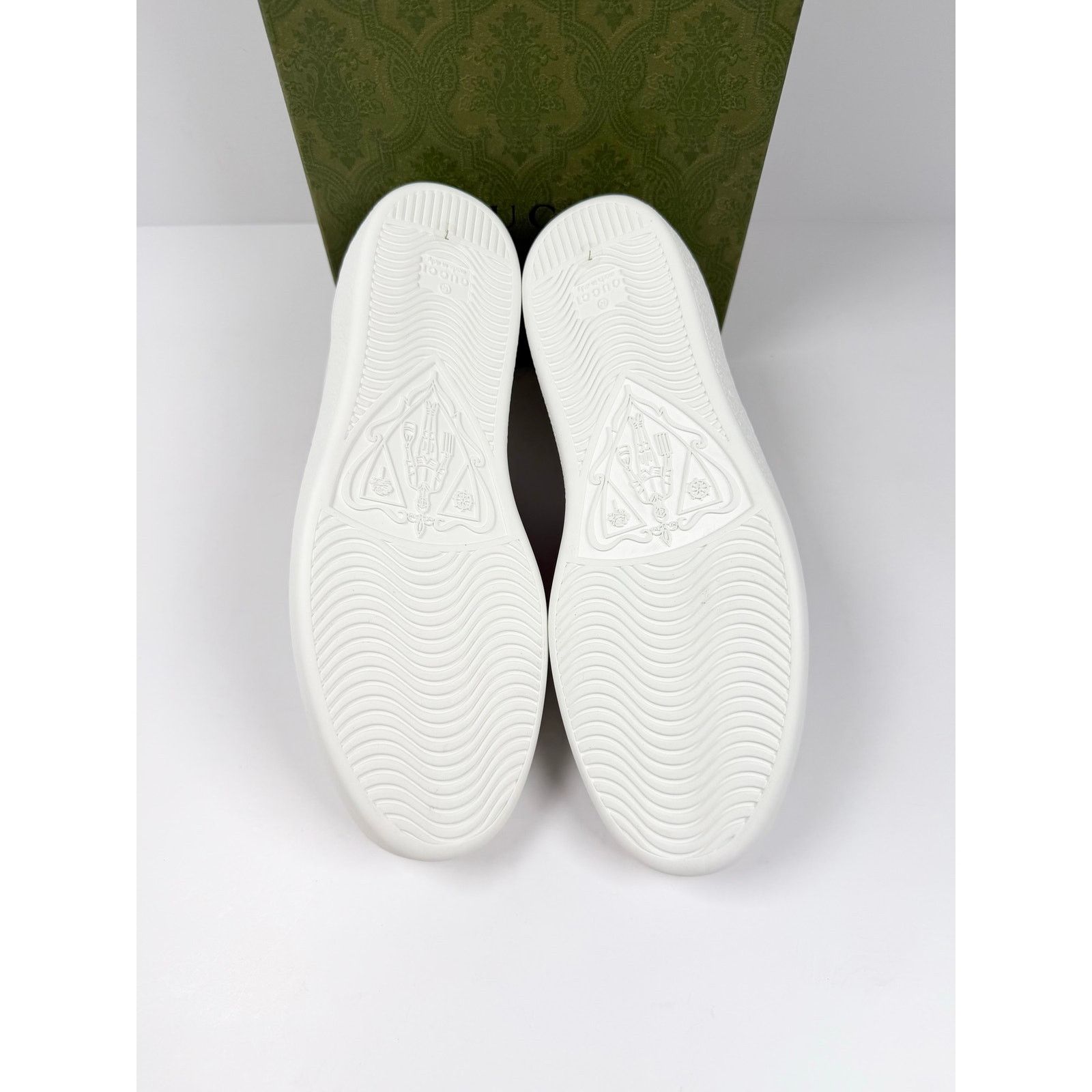 Gucci Size 7.5US - Gucci Ace X Disney Donald Duck NEW Size US 7.5 / EU 40-41 - 8 Thumbnail