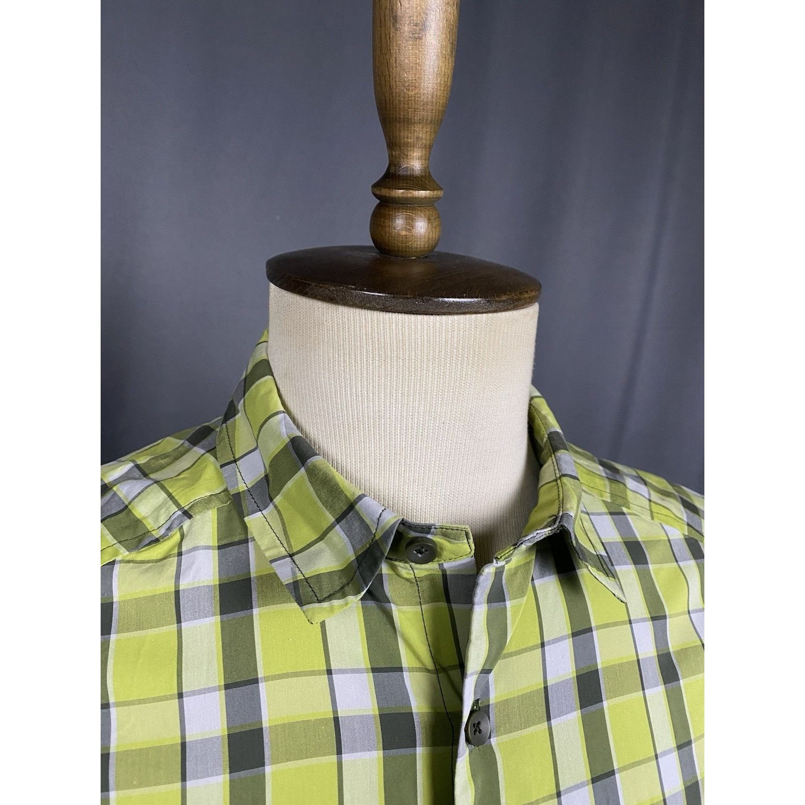 Arc'teryx MINT! Arc'Teryx Men' Green Checked Short Sleeve Shirt Size M Size US M / EU 48-50 / 2 - 6 Thumbnail