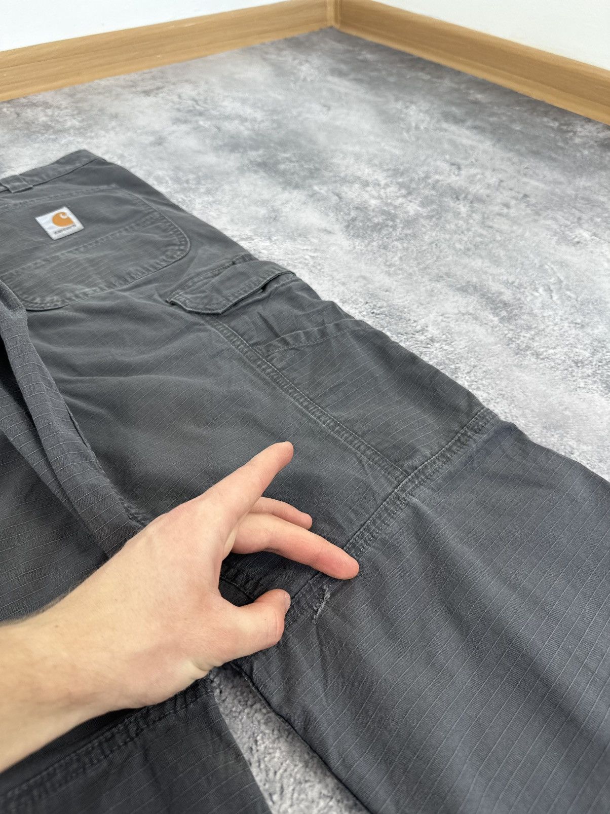 Carhartt Vintage Carhartt Carpenter Y2K Cargo Utility USA Work Pants Size US 34 / EU 50 - 5 Thumbnail