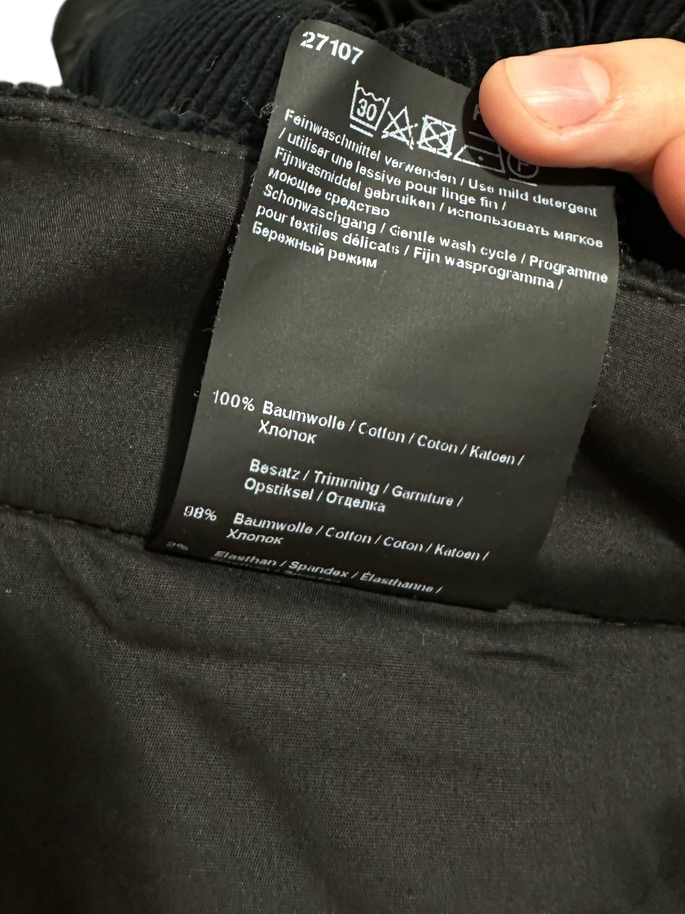 Annette Gortz Annette Gortz Black Cropped Velvet Relaxed Pants EU42 Size 34" / US 12 / IT 48 - 5 Thumbnail