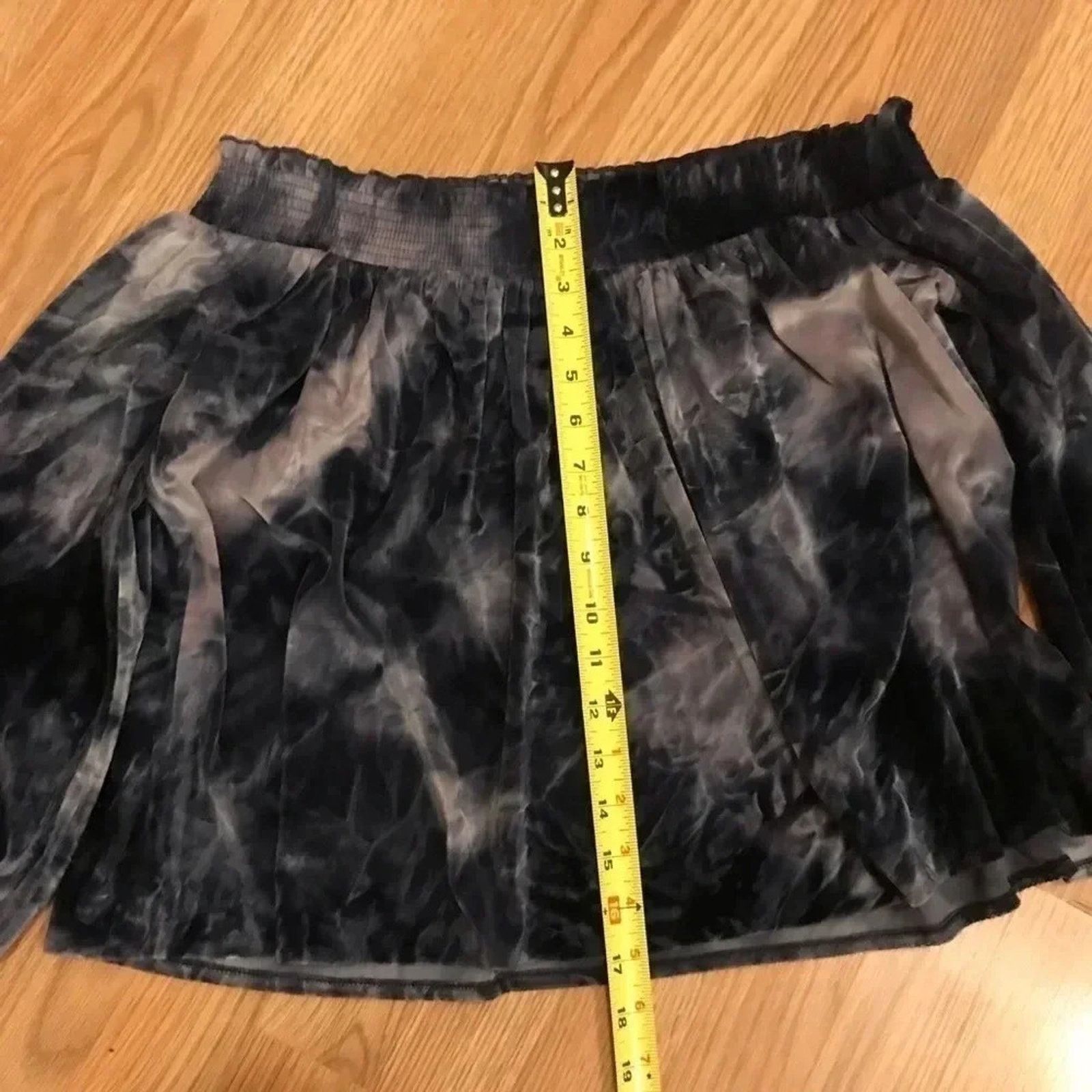 American Eagle Outfitters American Eagle Off Shoulder Top Tie Dye Velour Size S / US 4 / IT 40 - 11 Thumbnail