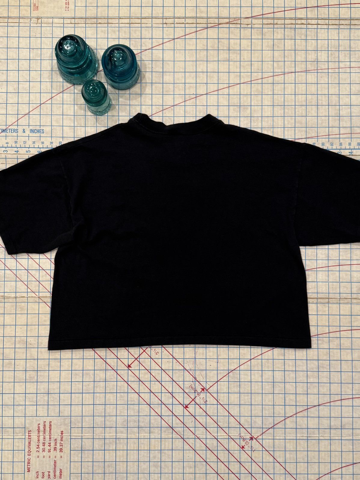 Disney Vintage Disney Wear Mickey Neon Cropped Style Tee Black OSFA Size US L / EU 52-54 / 3 - 9 Thumbnail
