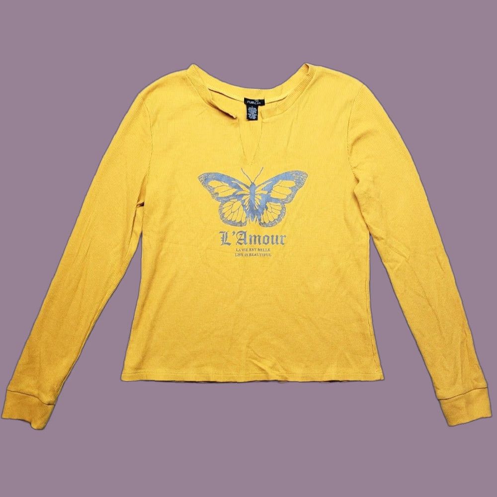 Vintage Rue21 Womens L Yellow Butterfly Graphic Long Sleeve Pullover V Neck Sweater Size L / US 10 / IT 46 - 1 Thumbnail