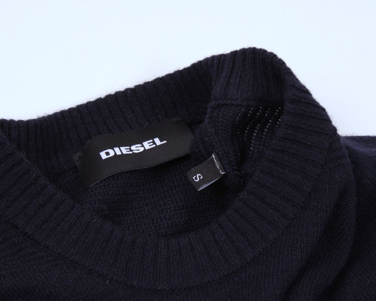 Diesel DIESEL Wool Navy Blue Pullover Sweater Jumper Size US S / EU 44-46 / 1 - 16 Thumbnail