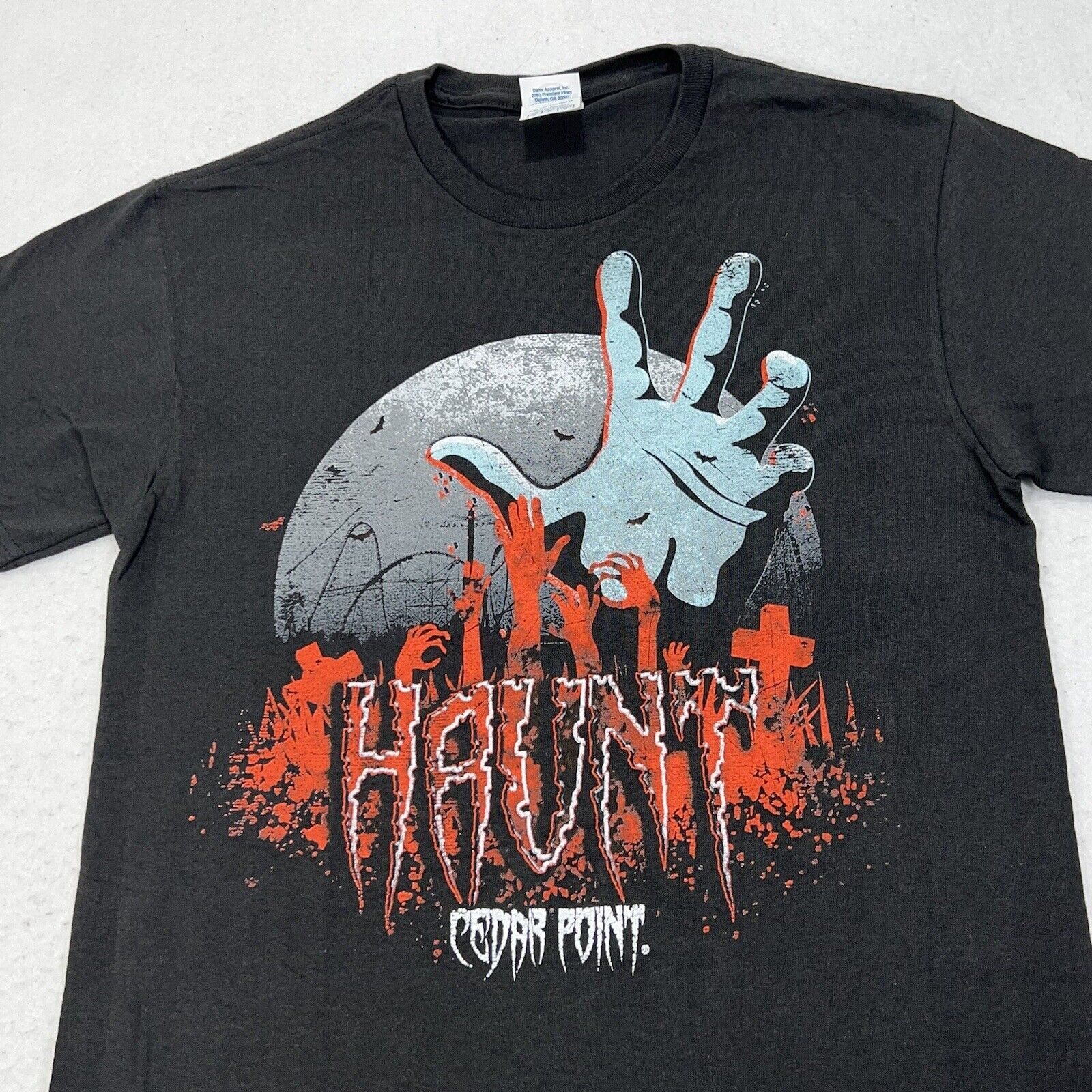 Delta Cedar Point Haunt Halloweekends Black Graphic T Shirt Size US S / EU 44-46 / 1 - 2 Thumbnail