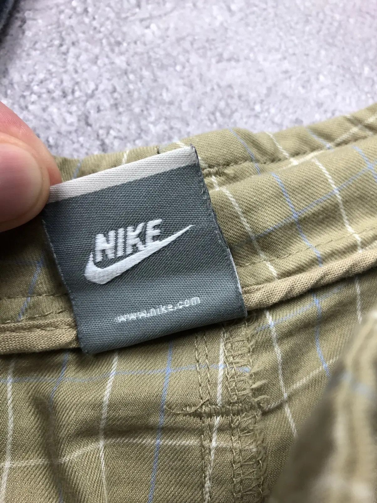 Nike NIKE Vintage 2000s Checkered Streetwear Swimming Shorts Size US 34 / EU 50 - 7 Thumbnail