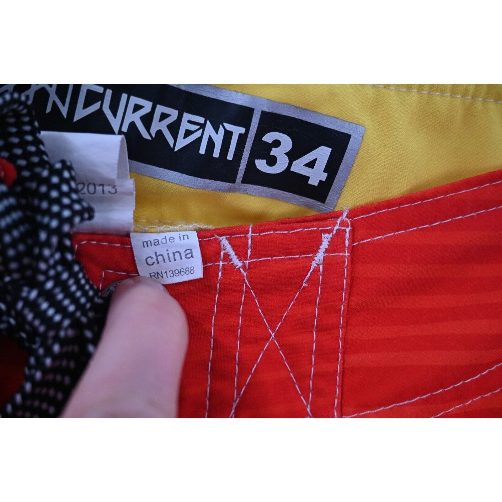 Ocean Current Ocean Current 34 Ombre Stripe Orange Unlined Board Shorts Size US 34 / EU 50 - 9 Thumbnail