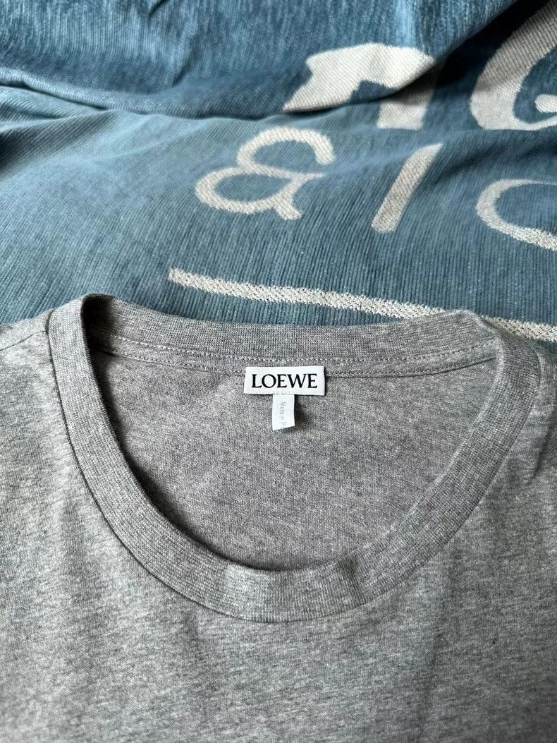 Loewe loewe Gray embroidered logo short sleeve 2506-Nextarrow Size US L / EU 52-54 / 3 - 3 Thumbnail