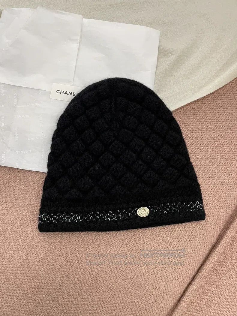 Chanel Chanel 26C new black cashmere knitted cold hat Size ONE SIZE - 1 Thumbnail