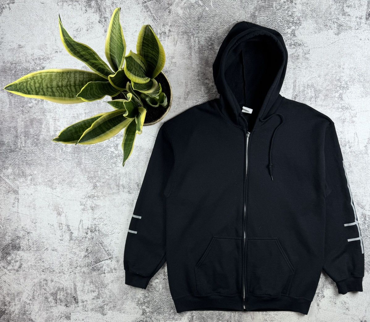 Marilyn Manson Marilyn Manson Vintage Black Men’s Cotton Large Band Hip Hop Zip Hoodie Pullover Size US L / EU 52-54 / 3 - 2 Thumbnail