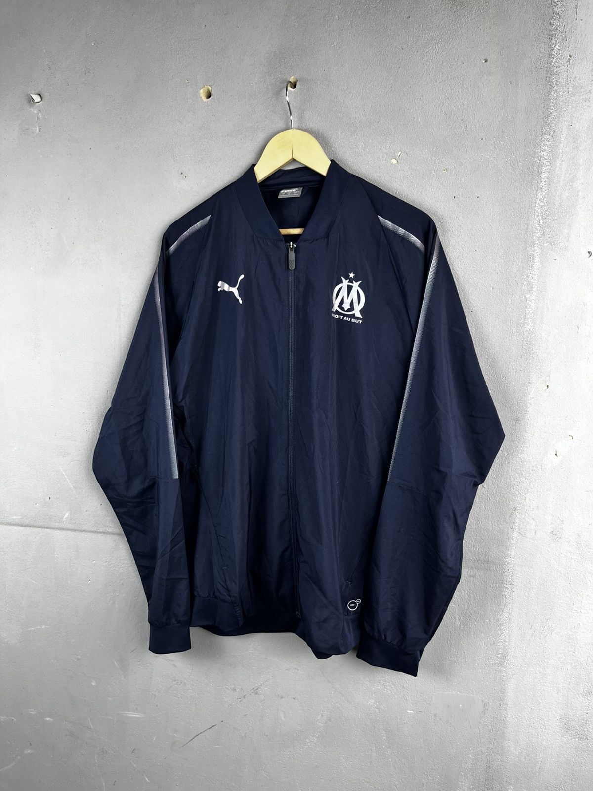 Puma OLYMPIQUE MARSEILLE 2017 2018 FOOTBALL SOCCER LIGHT Size US L / EU 52-54 / 3 - 6 Thumbnail