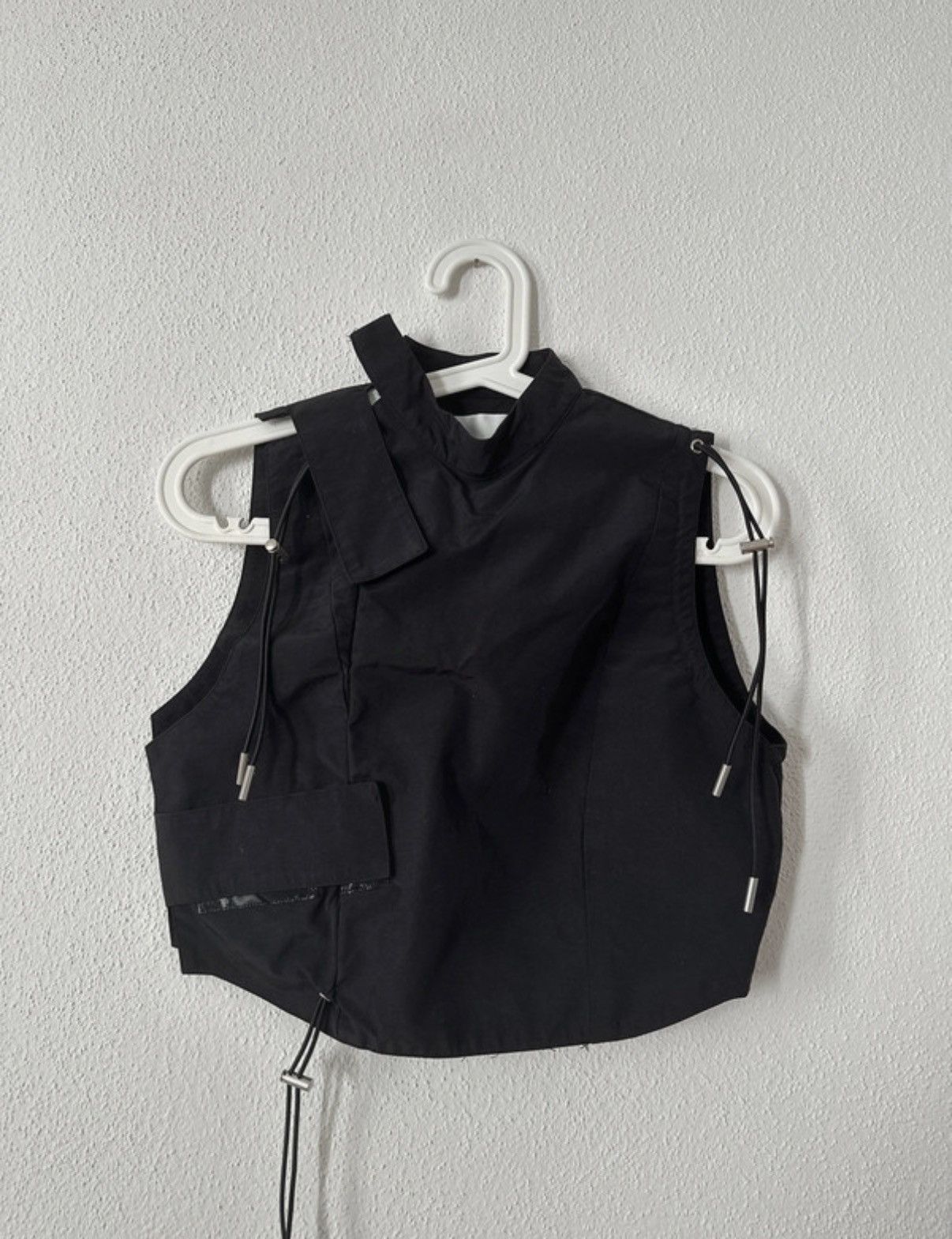Heliot Emil Heliot Emil Technical Vest / Tactical Crop Vest – Black Size XS / US 0-2 / IT 36-38 - 1 Thumbnail