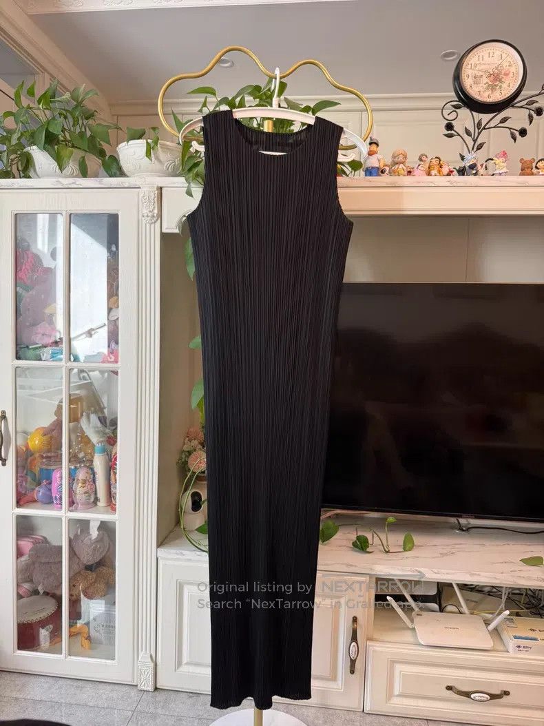 Issey Miyake Issey Miyake Black Ruched Dress Size XXL / US 16-18 / IT 52-54 - 1 Thumbnail