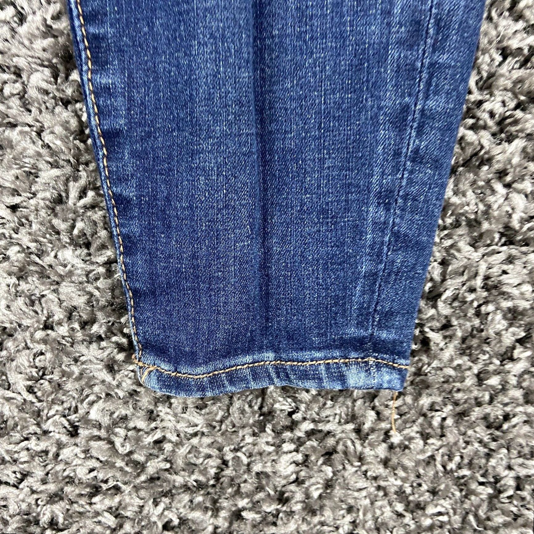American Eagle Outfitters VINTAGE American Eagle Jeggings Women’s 2X-Short Blue Stretch High-Rise Distressed Jeans Size 40" / US 18 - 2 Thumbnail