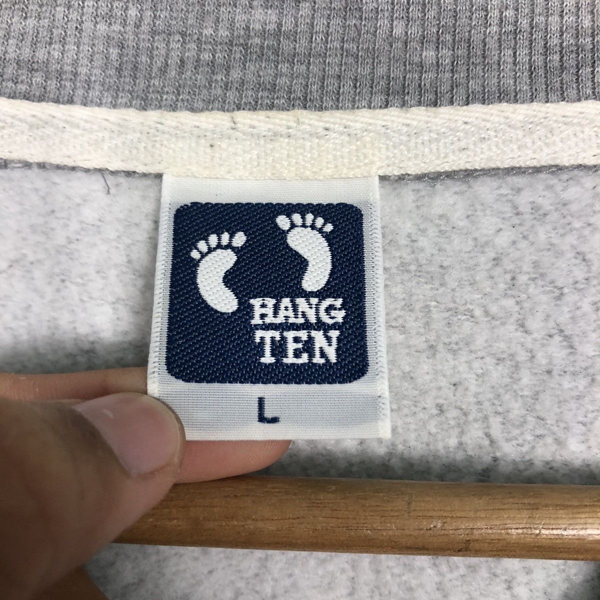 Japanese Brand × Vintage 📌Vintage Sweatshirt Hang Ten Rainbow Design Big Logo Size US L / EU 52-54 / 3 - 15 Thumbnail