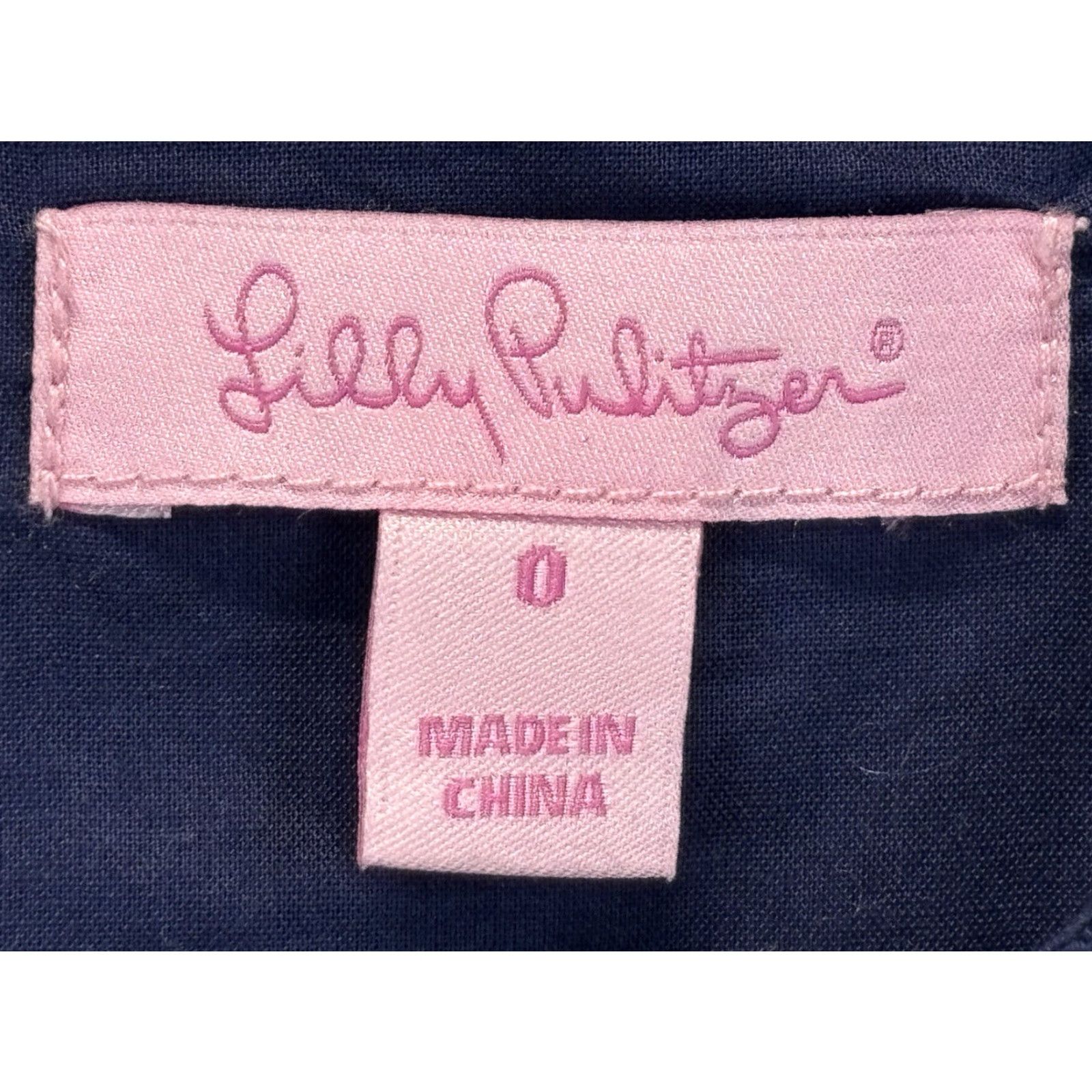 Lilly Pulitzer Lilly Pulitzer Stephanie Sheath Dress Womens 0 Navy Embroidered Resort Wear Dress Beach Sleeveless Round Neck Zip Short Vintage No Womens Size XS / US 0-2 / IT 36-38 - 5 Thumbnail
