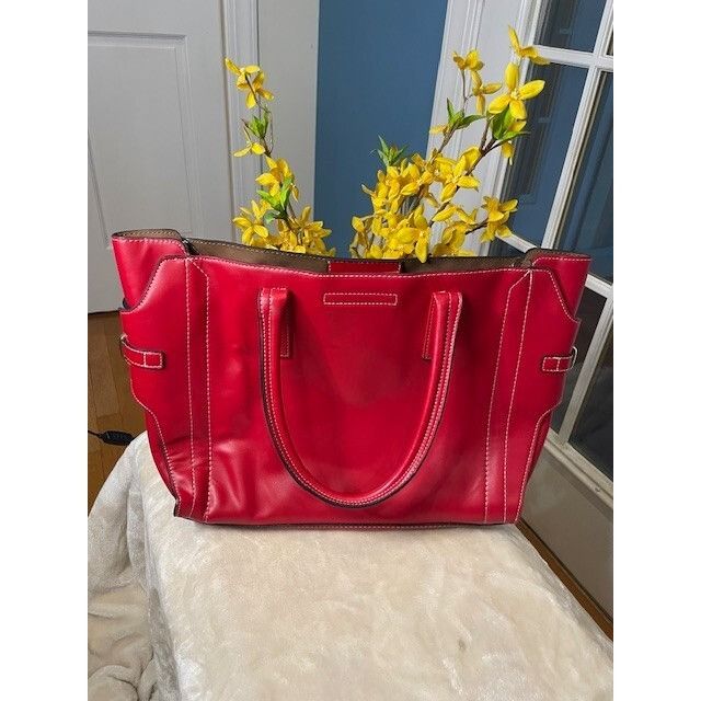 London Fog Never used - Still has one Tag - Longdon Fog Red Leather Tot Size ONE SIZE - 2 Thumbnail