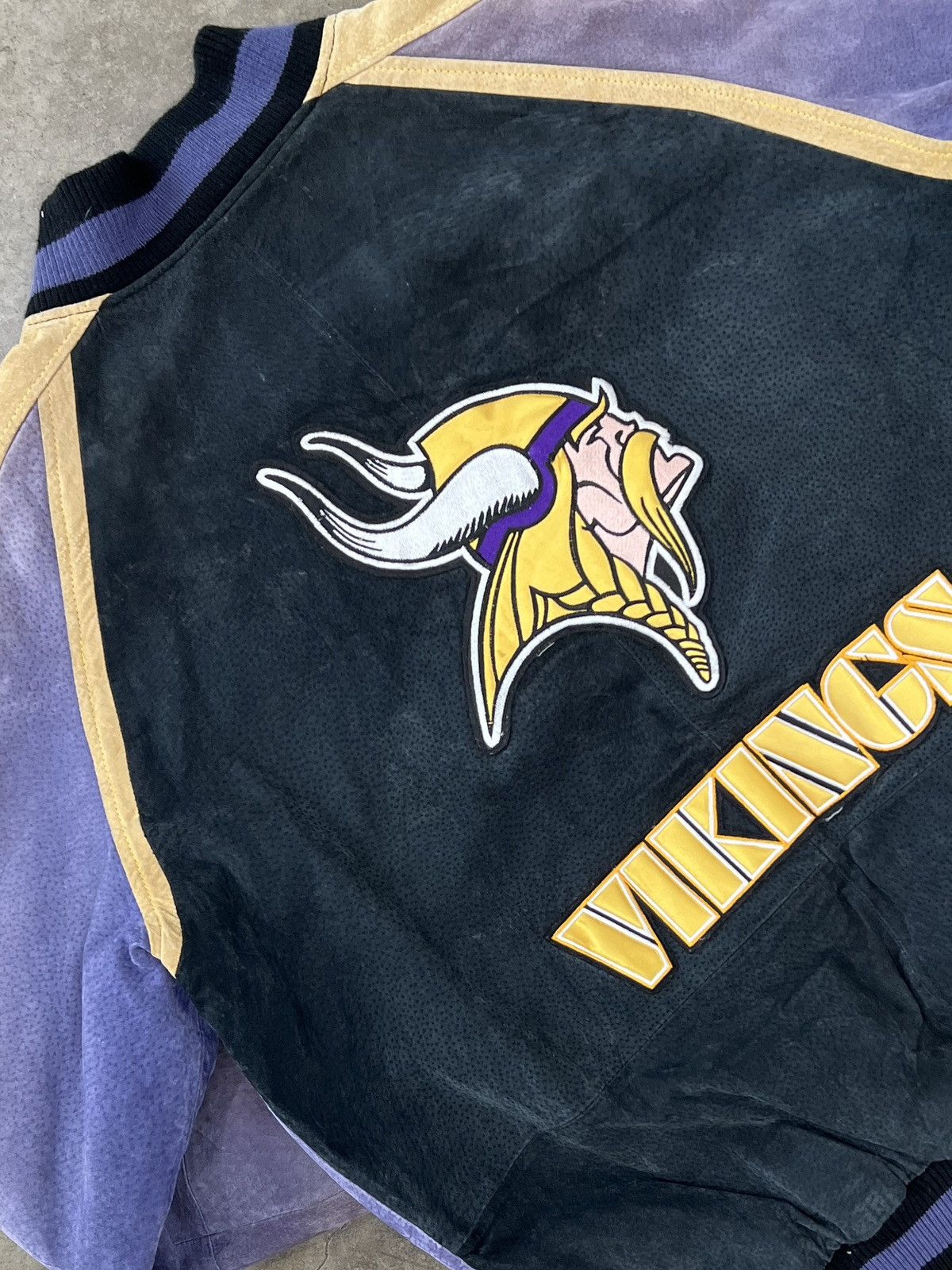 NFL Vintage 2000s NFL Minnesota Vikings Leather Jacket Large Size US L / EU 52-54 / 3 - 1 Thumbnail