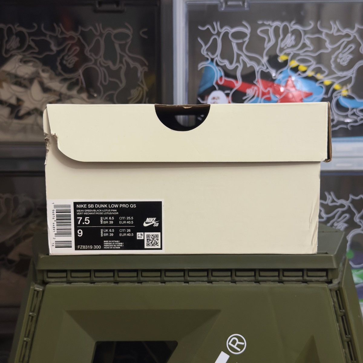 Nike SB Nike SB Dunk Low The Powerpuff Girls Buttercup 2023 Size US 7.5 / EU 40-41 - 16 Thumbnail