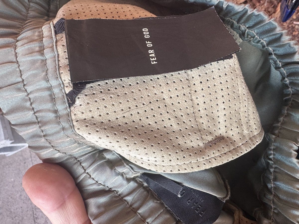 Fear of God Fear of god 7th green/gold iridescent nylon pants Size US 36 / EU 52 - 5 Thumbnail