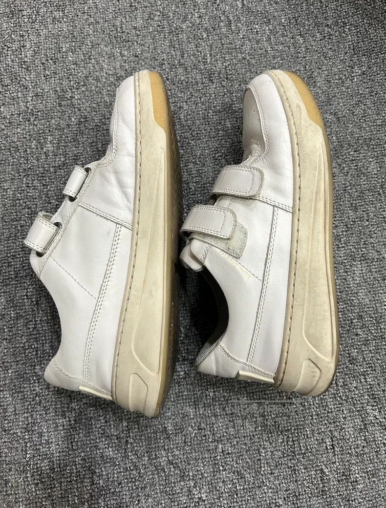Acne Studios Acne Studios Smiley Face Velcro White Sneakers Size US 8.5 / IT 38.5 - 9 Thumbnail