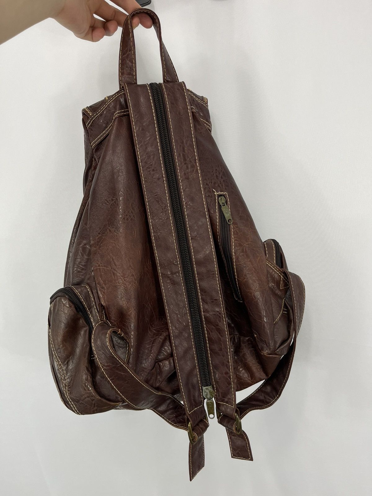 Diesel × Diesel Black Gold Vintage Diesel 90s Leather Backpack Sling Bag 90s Size ONE SIZE - 4 Thumbnail