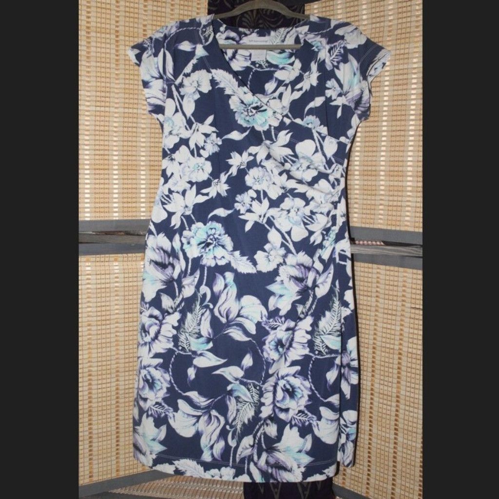 Soft Surroundings Soft Surrounding Blue Floral Cap Slv Faux Wrap Knit Dress Size M / US 6-8 / IT 42-44 - 1 Thumbnail