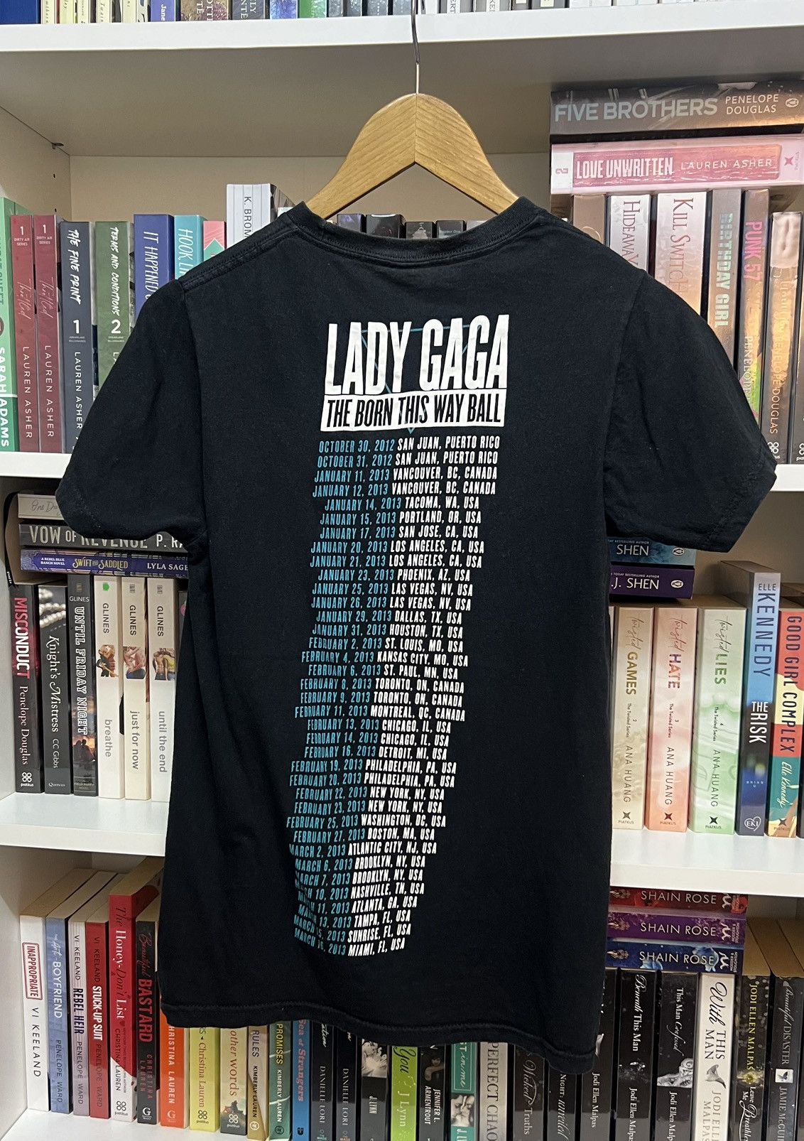 Band Tees 2013 Lady Gaga Tour Tee Size US S / EU 44-46 / 1 - 2 Thumbnail