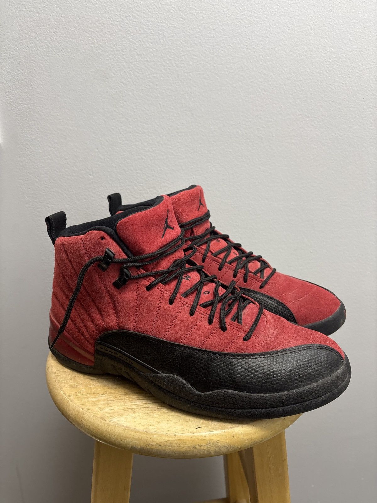 Jordan Brand Air Jordan 12 Reverse Flu Game Size US 11 / EU 44 - 1 Thumbnail