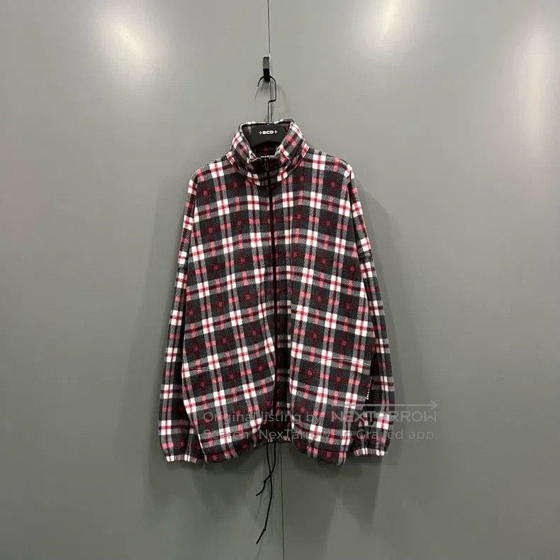 Balenciaga Balenciaga Checkered fleece zip-up jacket Size US S / EU 44-46 / 1 - 1 Thumbnail