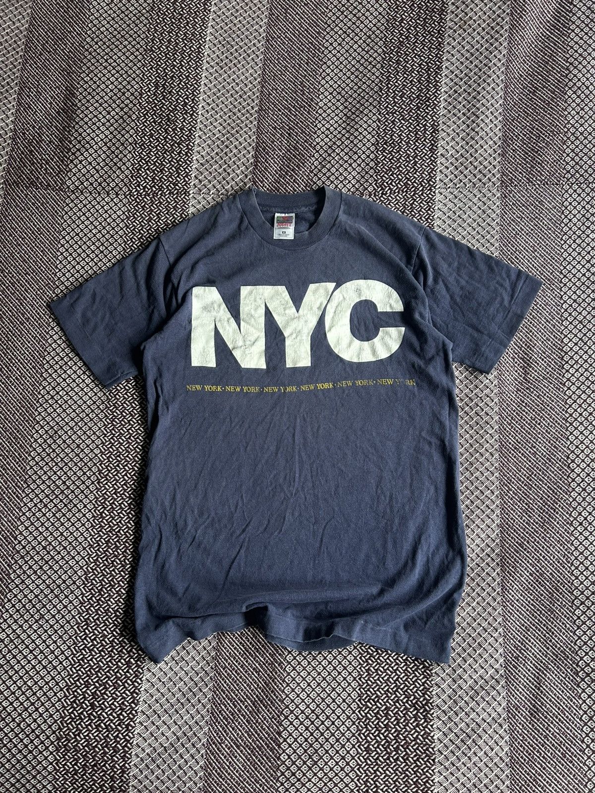 Fruit Of The Loom × Vintage Vintage FOTL Heavy NYC T-Shirt Crewneck Streetwear Y2K Sz M Size US M / EU 48-50 / 2 - 1 Thumbnail