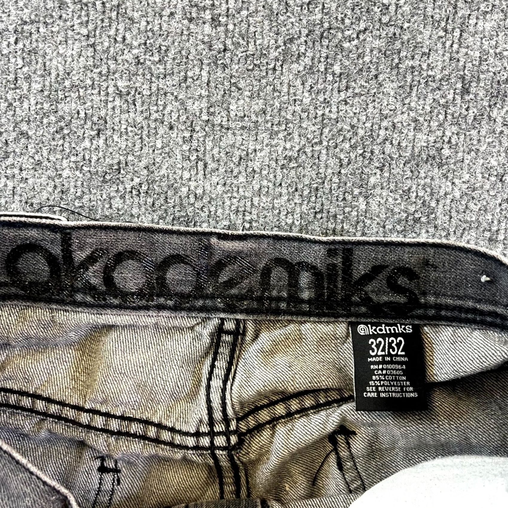 Akademiks Akademiks Jeans Mens 32/32 Gray Denim Distressed Straight Leg Retro Shirt? Size US 32 / EU 48 - 6 Thumbnail