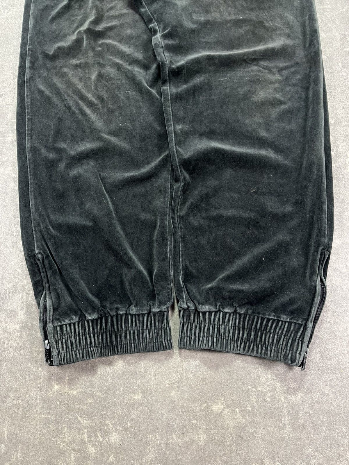 Karl Kani Karl Kani Faces Velour Vintage Baggy Sweatpants XL Size US 38 / EU 54 - 5 Thumbnail