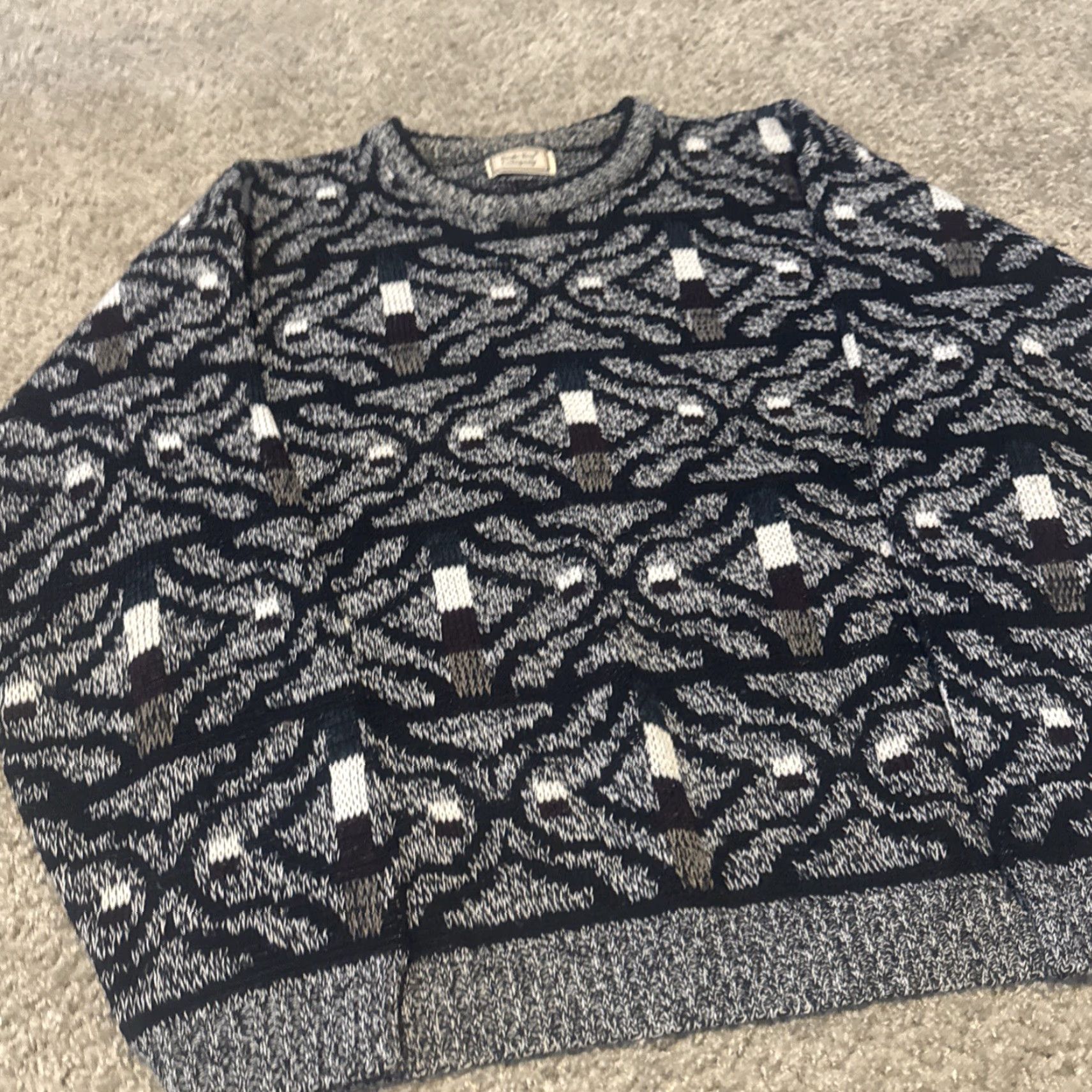 Bugle Boy VINTAGE Bugle Boy Sweater Geometric Pattern Acrylic Knit Black White Large Mens Pullover 80s Size US L / EU 52-54 / 3 - 3 Thumbnail