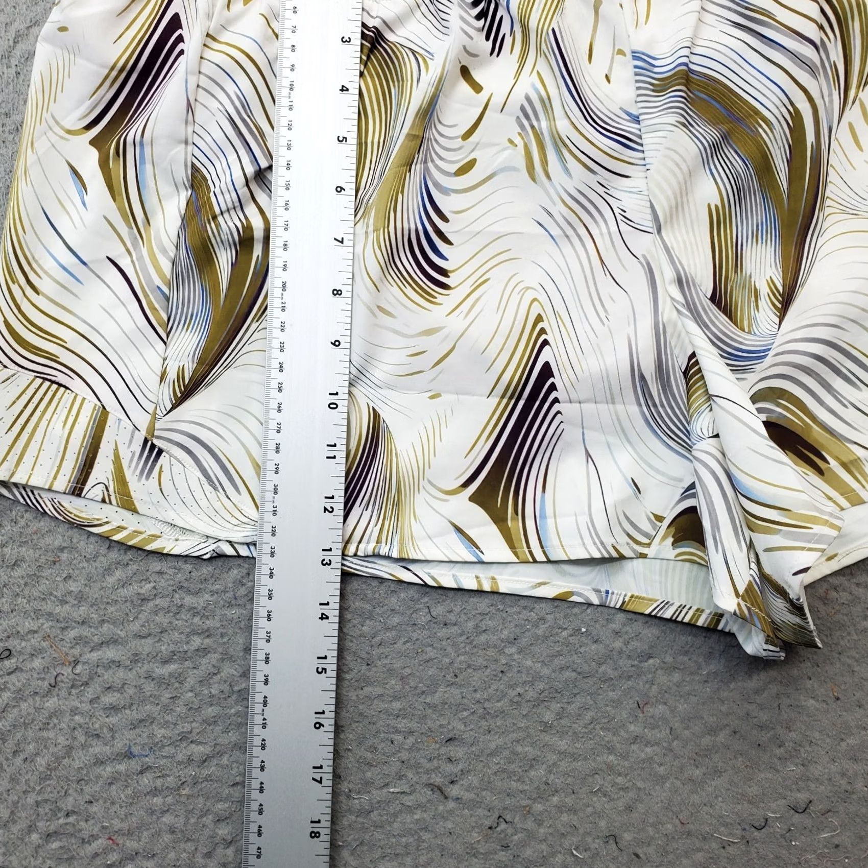 Vintage Calia Run Collection Infinity Shorts Women XXL Multi Lined Athletic Mid Rise Geometric Pattern Pockets Breathable Size 40" / US 18 - 3 Thumbnail