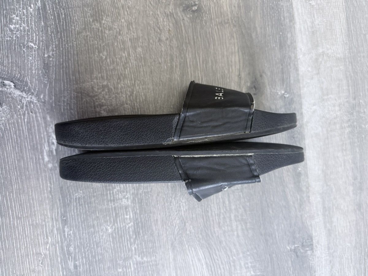 Balenciaga Balenciaga womens Black Printed Logo Slides Sandals Shoes Size US 6.5 / IT 36.5 - 4 Thumbnail