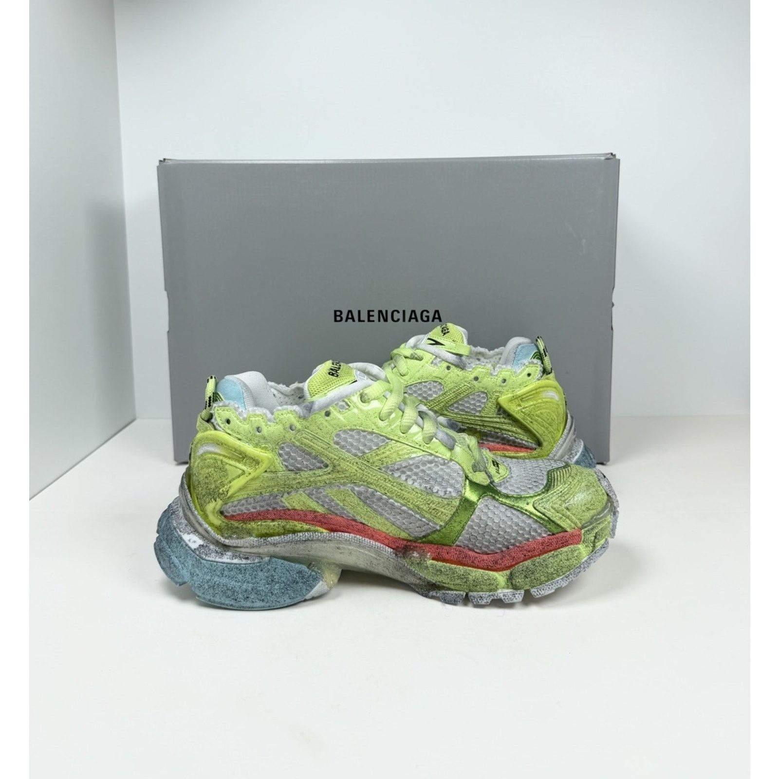 Balenciaga Size 39EU/6US - Balenciaga Runner Marathon Unreleased Size US 6 / EU 39 - 5 Thumbnail