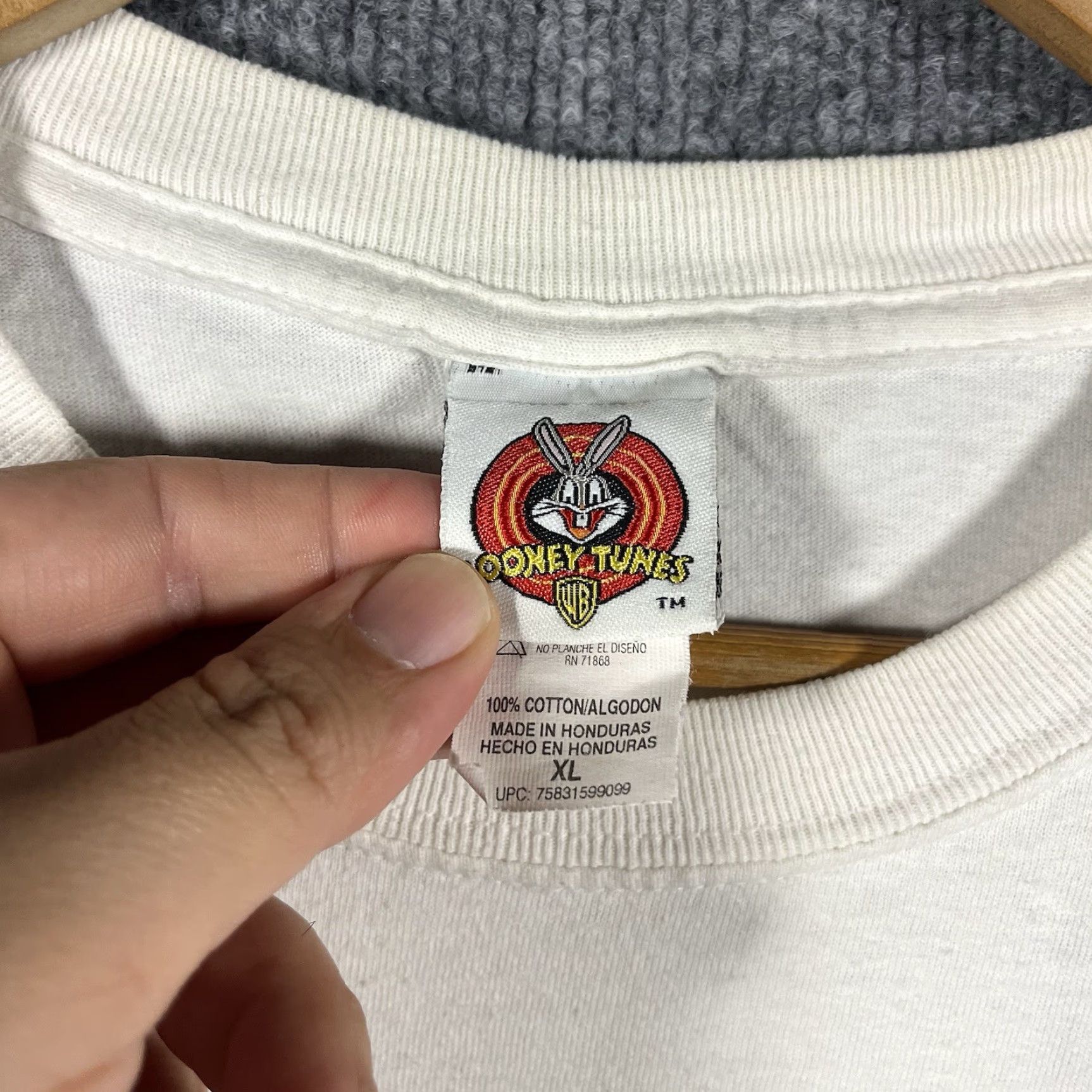 Vintage VINTAGE Looney Tunes T-Shirt XL White 90s Y2K Tweety Bird Cartoon Rare Mens Short Sleeve Crew Neck Cotton Regular Logo Size US XL / EU 56 / 4 - 3 Thumbnail