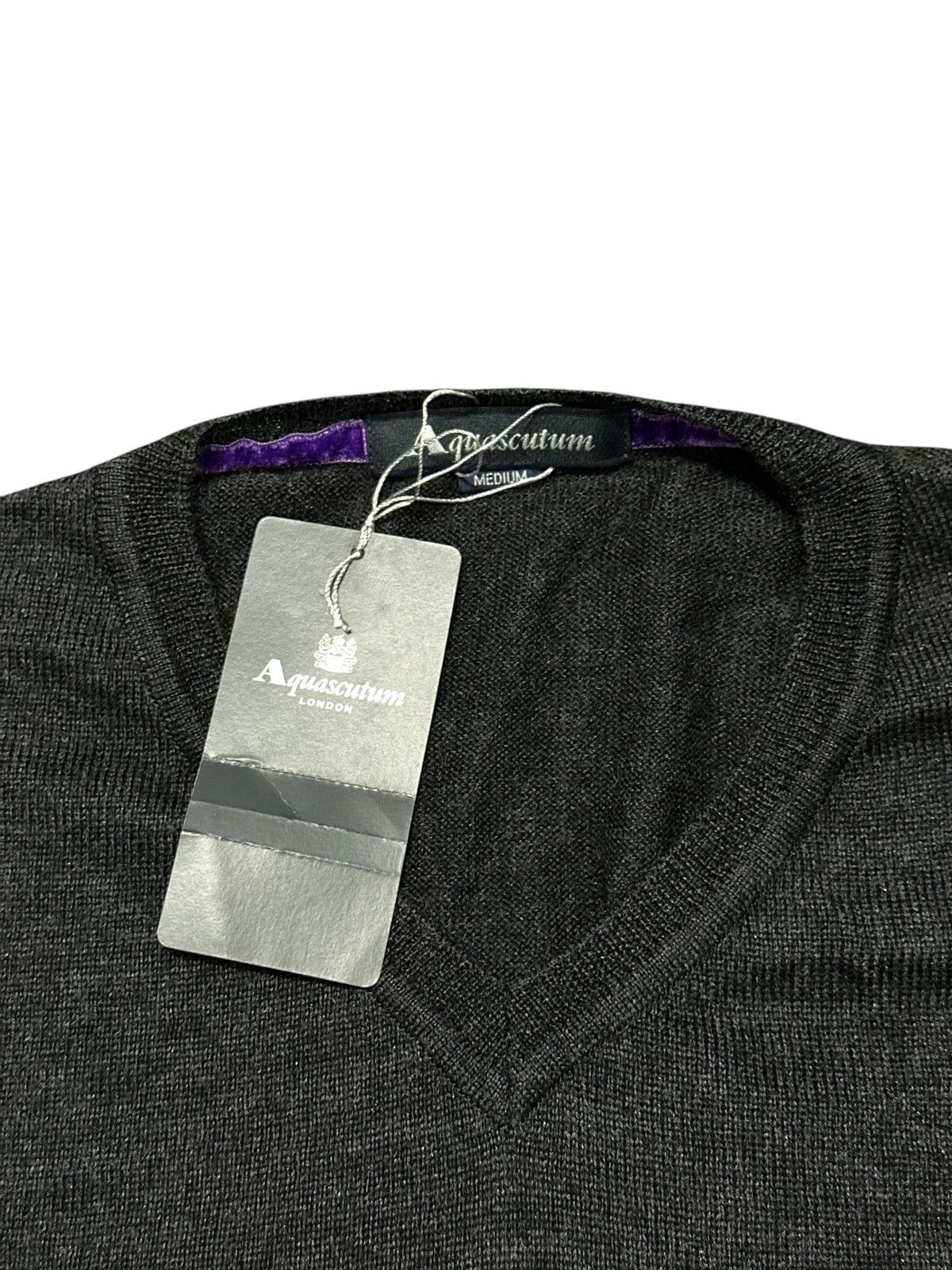 Aquascutum Aquascutum Gray Knitwear Japan 19.5x26.5 Size US M / EU 48-50 / 2 - 8 Thumbnail