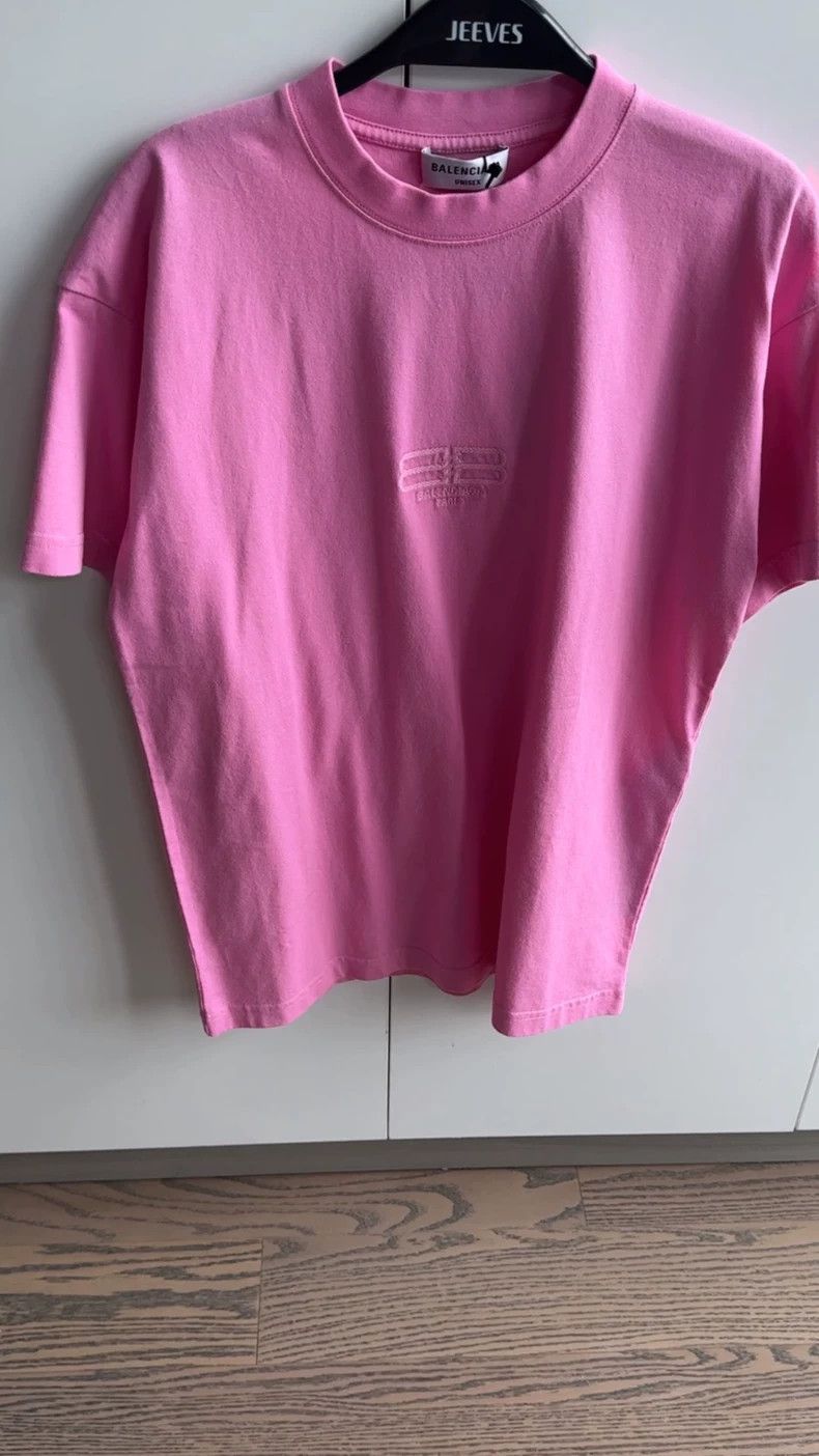 Balenciaga Balenciaga Pink embroidered chest short sleeve 2504-Nextarr Size XS / US 0-2 / IT 36-38 - 1 Thumbnail