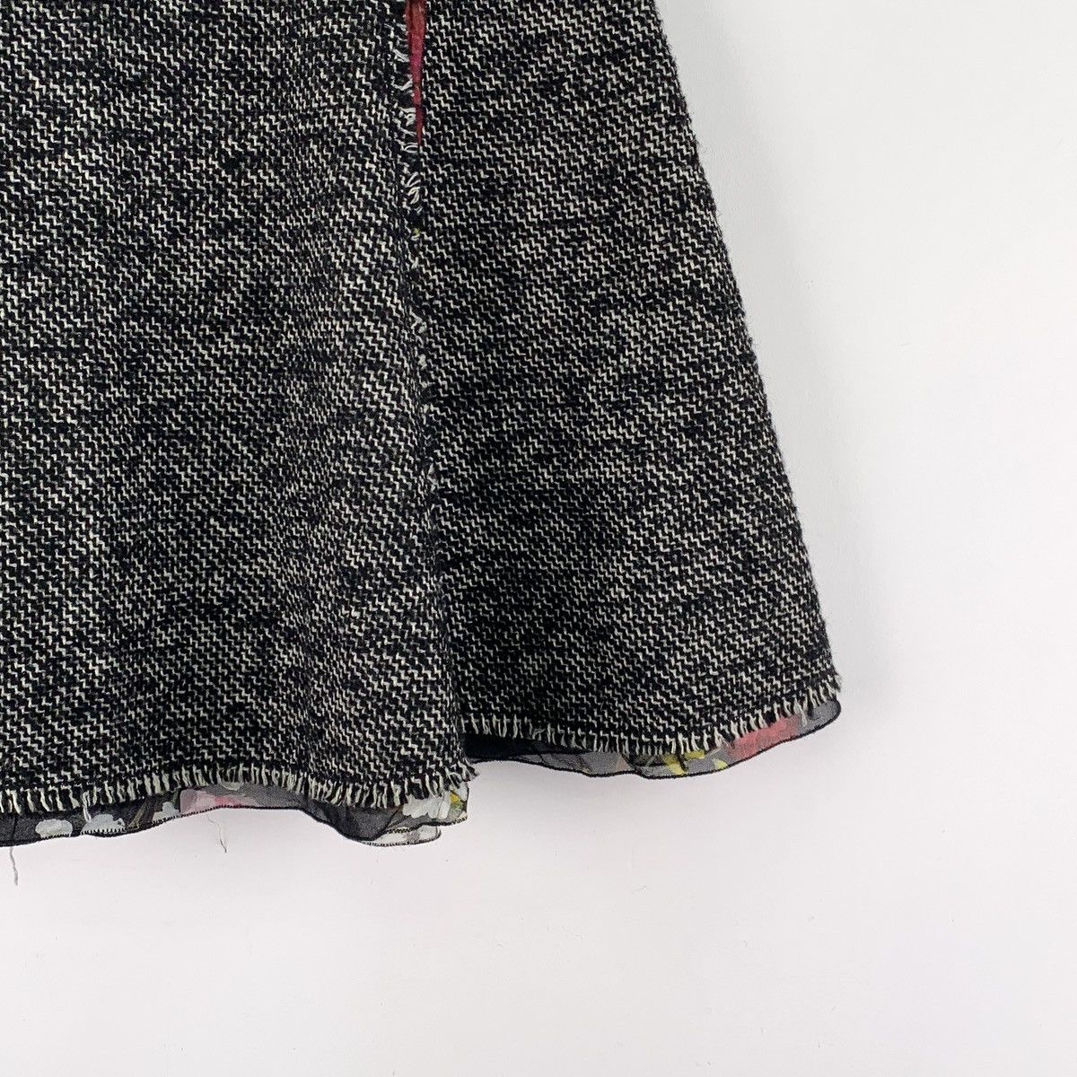 Dolce & Gabbana Dolce&Gabbana Black Casual Woolen Mini Skirt K26WX Size 26" / US 2 / IT 38 - 4 Thumbnail