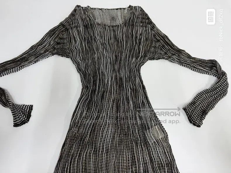 Issey Miyake Issey Miyake Main Line Ruched Crew-Neck Striped Top Size M / US 6-8 / IT 42-44 - 1 Thumbnail